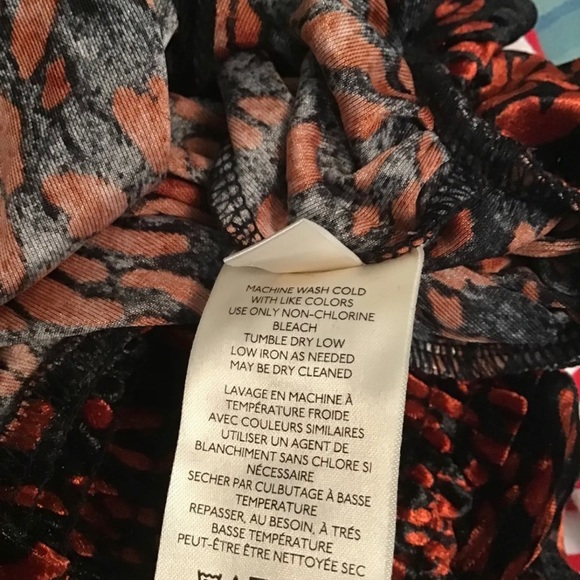 Free people NWT take a break velvet halter top Shirt small - Picture 5 of 5